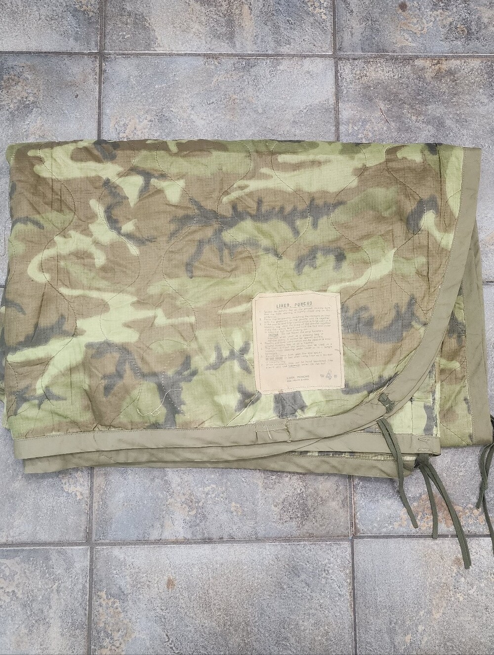 Vintage 1967 Vietnam Era ERDL Camo Center Seam USGI Woobie Poncho Liner